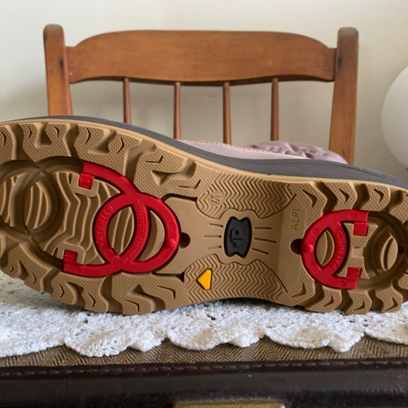 SNOWHILLS 2 ICE GRIPPER BOOT Size 11 - Picture 4 of 5